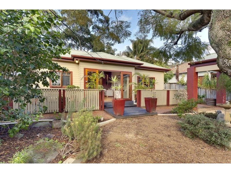 27 Windsor Parade, North Narrabeen NSW 2101