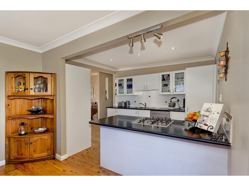 27 Windsor Parade, North Narrabeen NSW 2101