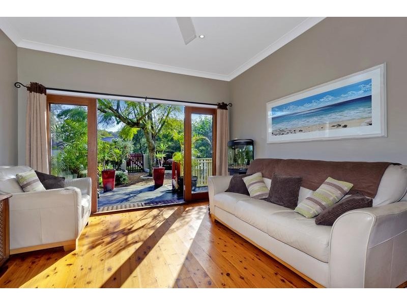 27 Windsor Parade, North Narrabeen NSW 2101