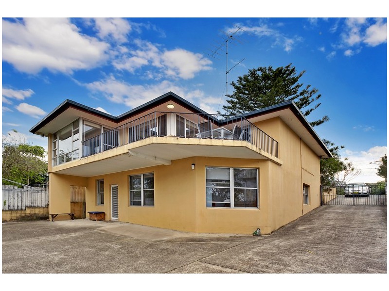 33 Bolwarra Road, North Narrabeen NSW 2101