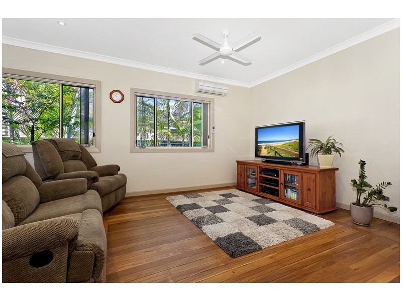 37 Gondola Road, North Narrabeen NSW 2101