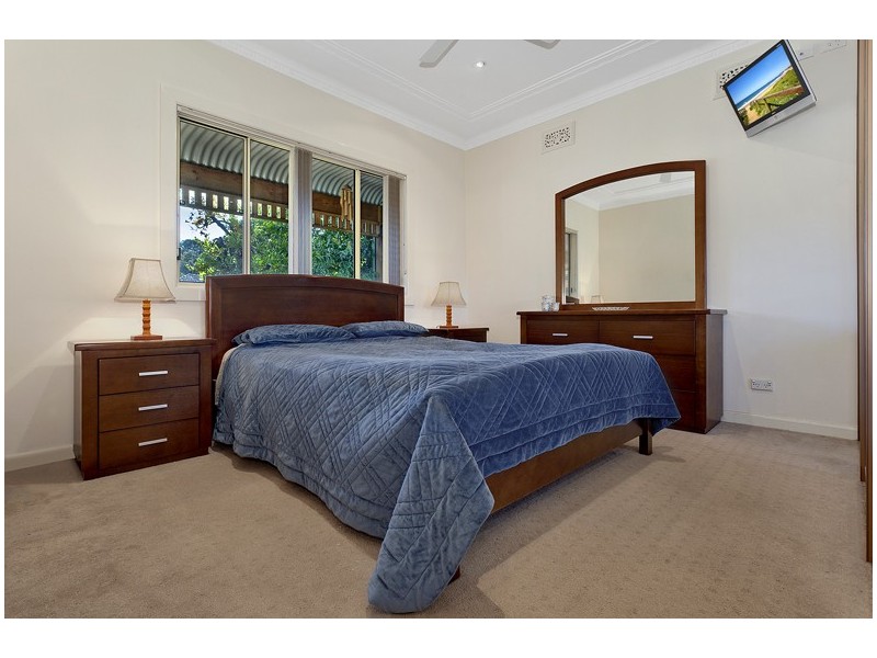 37 Gondola Road, North Narrabeen NSW 2101