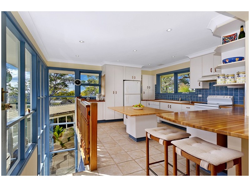 8 Bolwarra Road, North Narrabeen NSW 2101