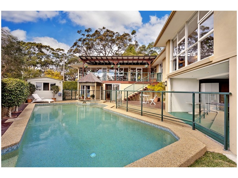 8 Bolwarra Road, North Narrabeen NSW 2101