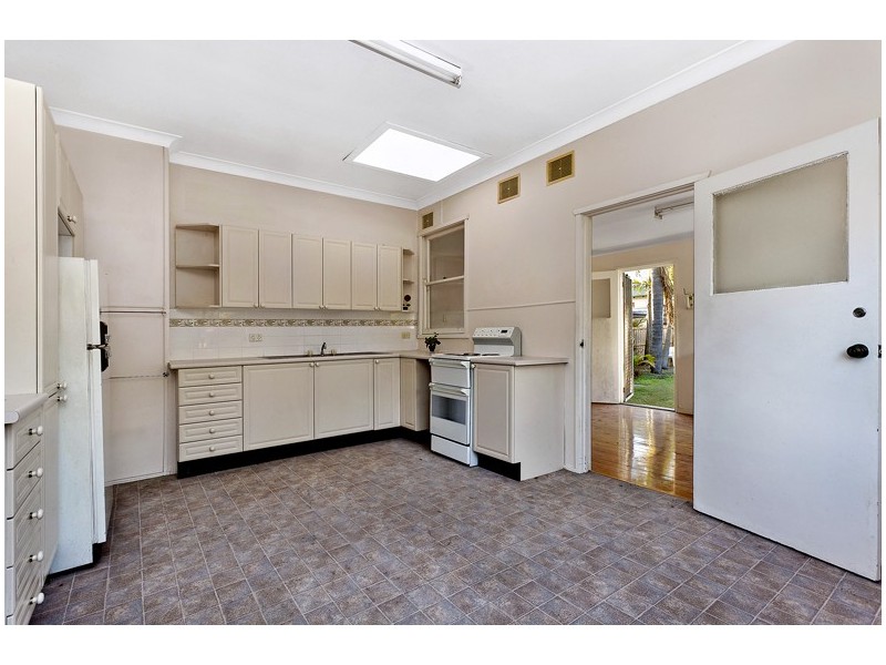 14 Walsh Street, North Narrabeen NSW 2101