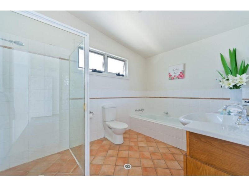 112 Rose Avenue, Wheeler Heights NSW 2097