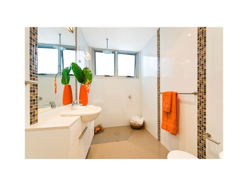 74 Anzac Avenue, Collaroy NSW 2097