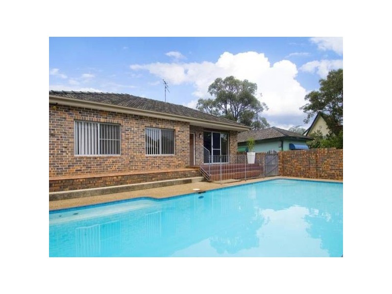 27 Penrith AVENUE, Wheeler Heights NSW 2097