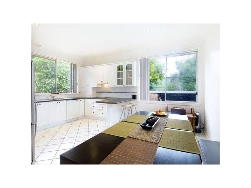 27 Penrith AVENUE, Wheeler Heights NSW 2097