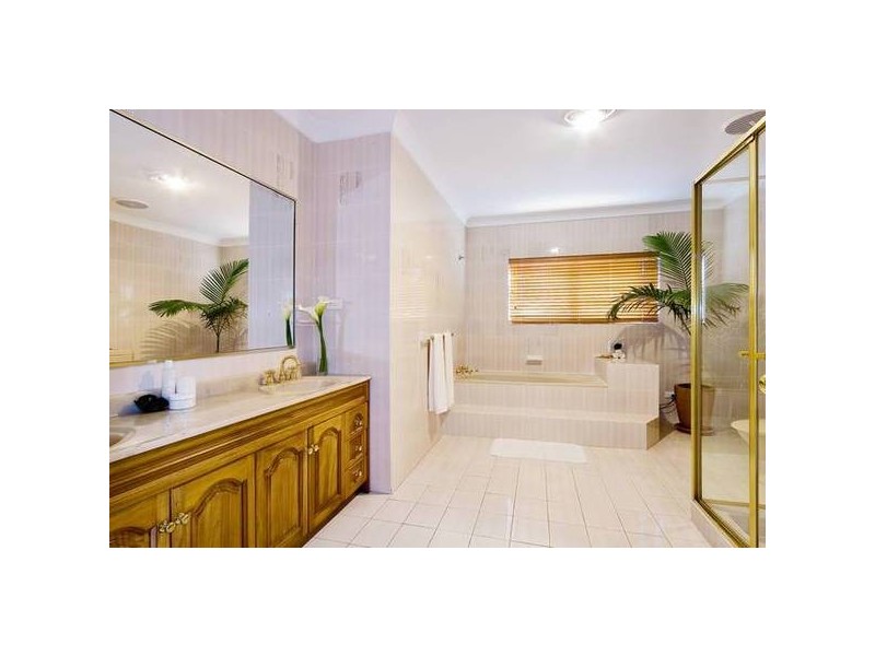 25 Iluka Avenue, Elanora Heights NSW 2101