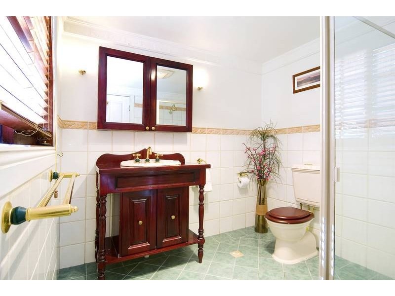 9 The Crescent, North Narrabeen NSW 2101