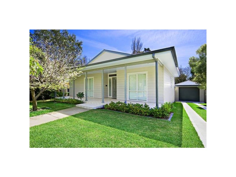 32 Ronald Avenue, Narraweena NSW 2099