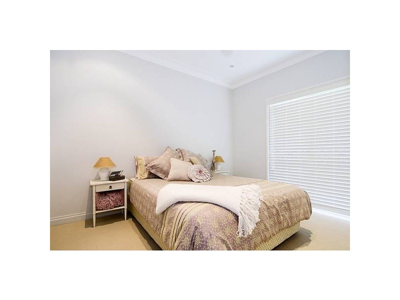 32 Ronald Avenue, Narraweena NSW 2099