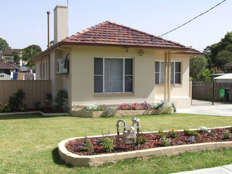 20 Leslie Street, Roselands NSW 2196