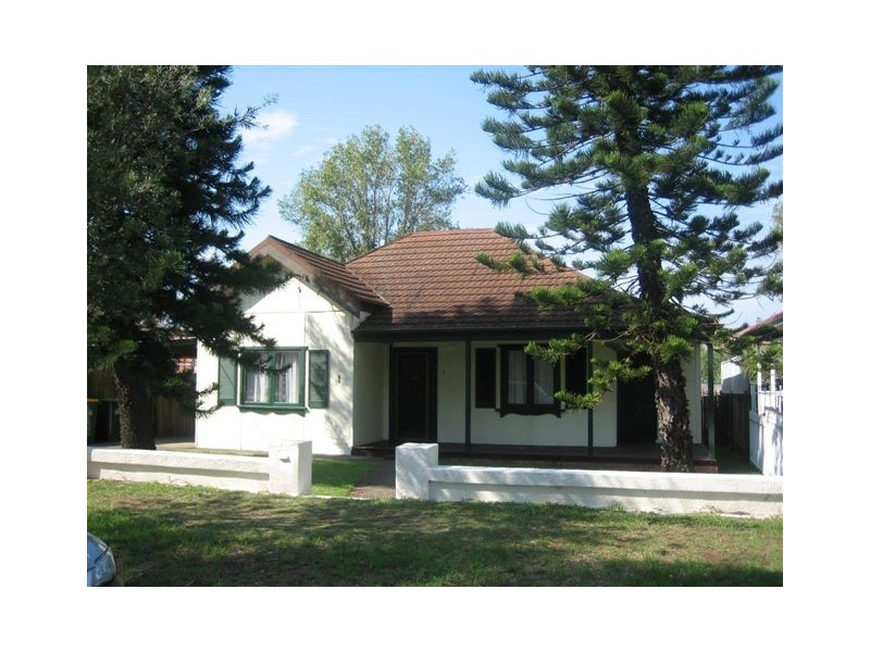 1 FORRESTER STREET, Kingsgrove NSW 2208