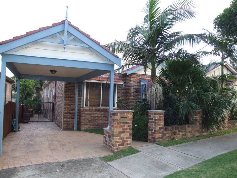 100 Chalmers Street, Lakemba NSW 2195