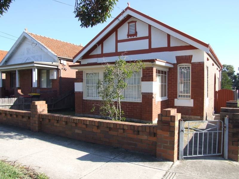 11 Gladstone Street, Belmore NSW 2192