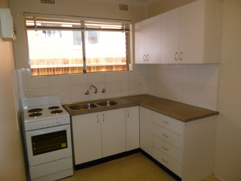 2/120 SPROULE STREET, Lakemba NSW 2195