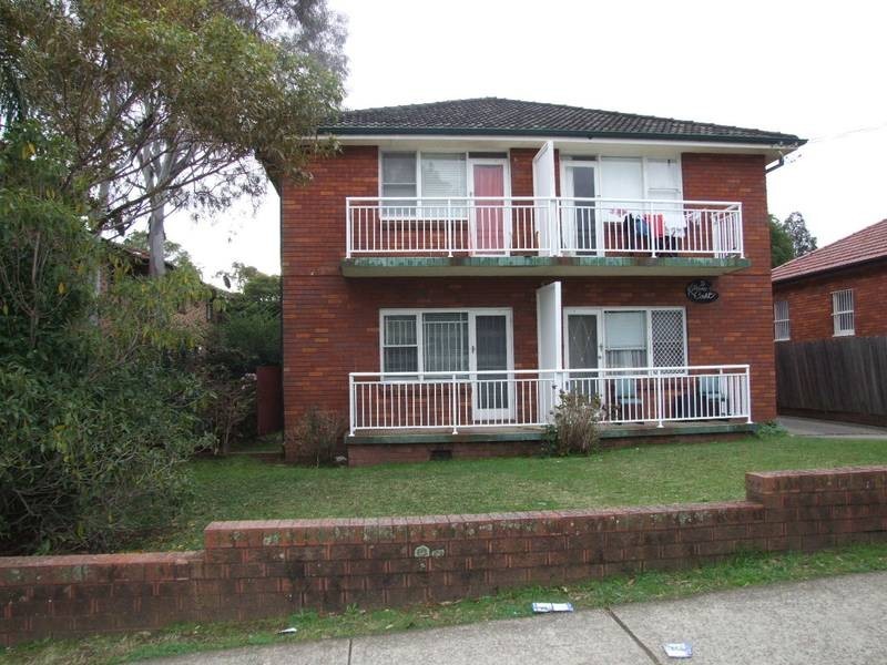 2/5 Myee Street, Lakemba NSW 2195