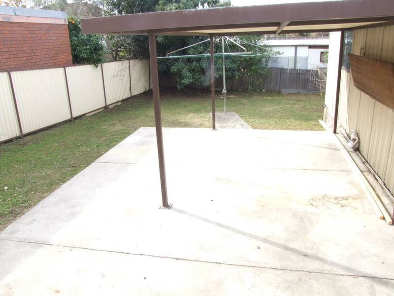 33 Hillcrest Avenue, Greenacre NSW 2190