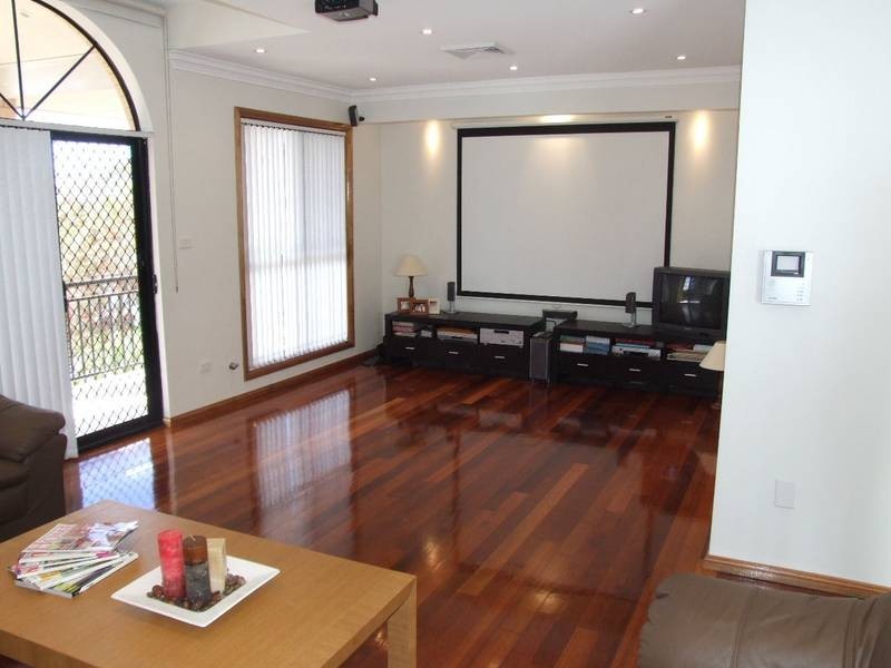 19 Legge Street, Roselands NSW 2196