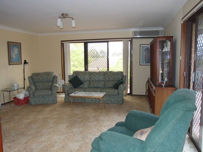 21 Raymond Avenue, Roselands NSW 2196