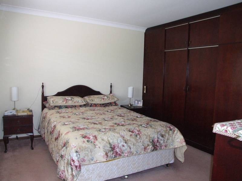 21 Raymond Avenue, Roselands NSW 2196