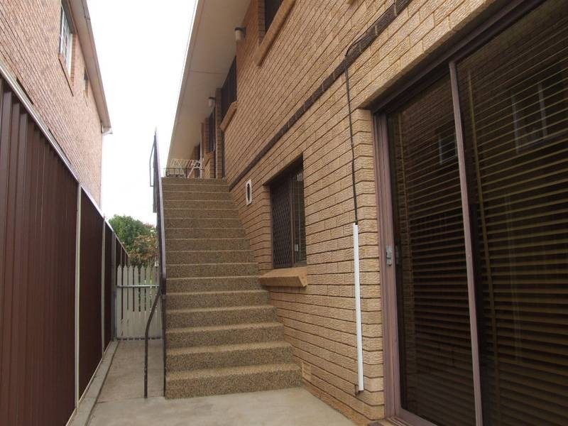 21 Raymond Avenue, Roselands NSW 2196