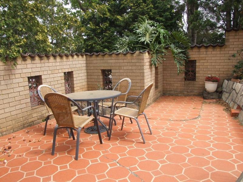 21 Raymond Avenue, Roselands NSW 2196