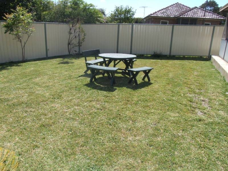 2A Gunyah Crescent, Roselands NSW 2196