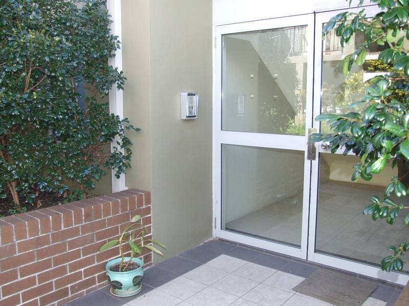 10/818 Canterbury Road, Roselands NSW 2196