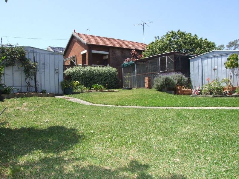 14 Tudor Street, Campsie NSW 2194