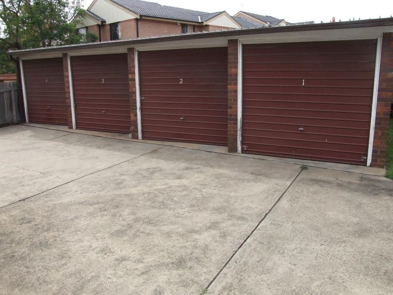 2/102 Clissold Parade, Campsie NSW 2194