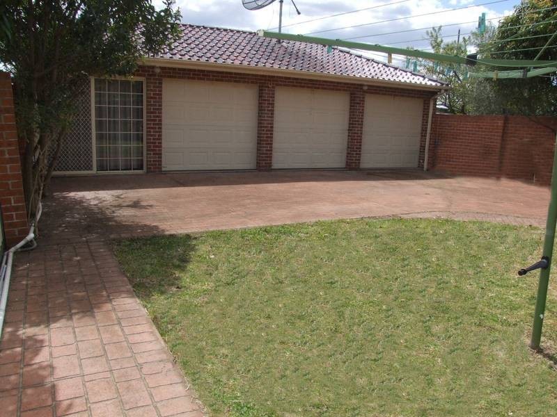 24 Scahill Street, Campsie NSW 2194