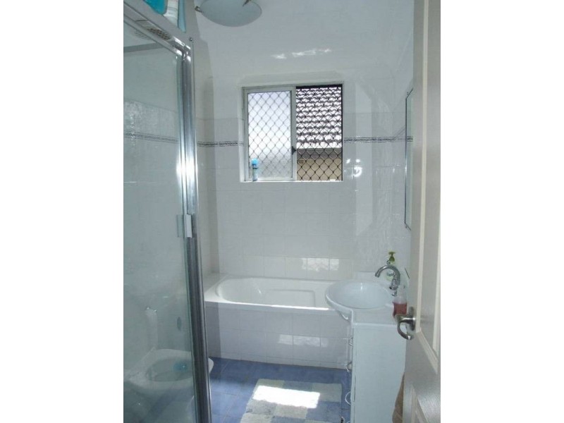 2/5 Allan Avenue, Belmore NSW 2192