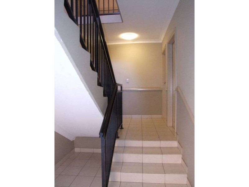 2/5 Allan Avenue, Belmore NSW 2192