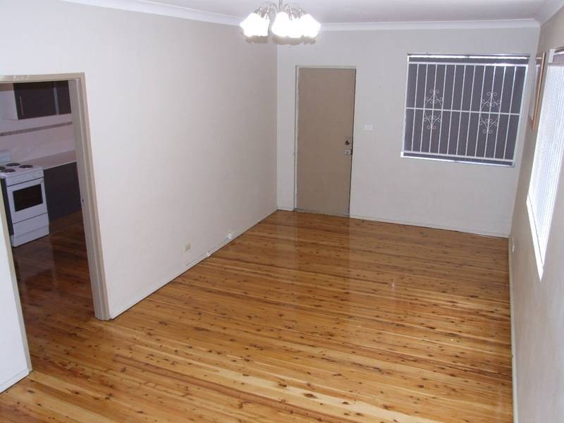 1/5 Myers Street, Roselands NSW 2196