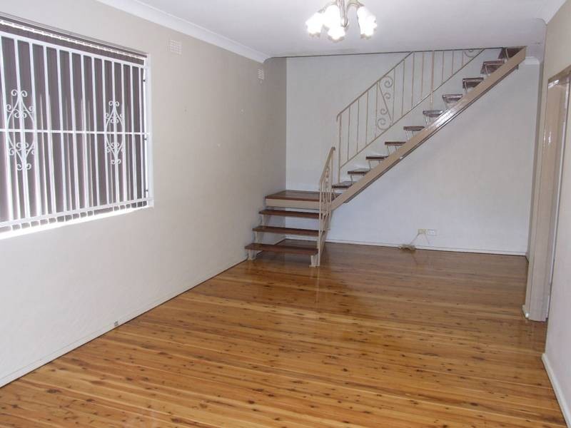 1/5 Myers Street, Roselands NSW 2196