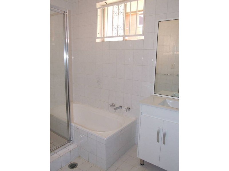 1/5 Myers Street, Roselands NSW 2196