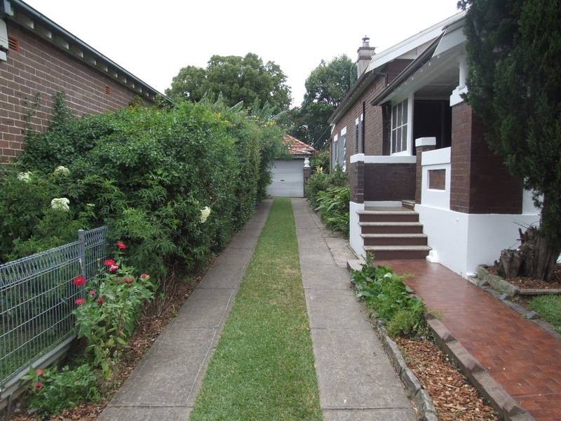 5 Acacia Street, Belmore NSW 2192