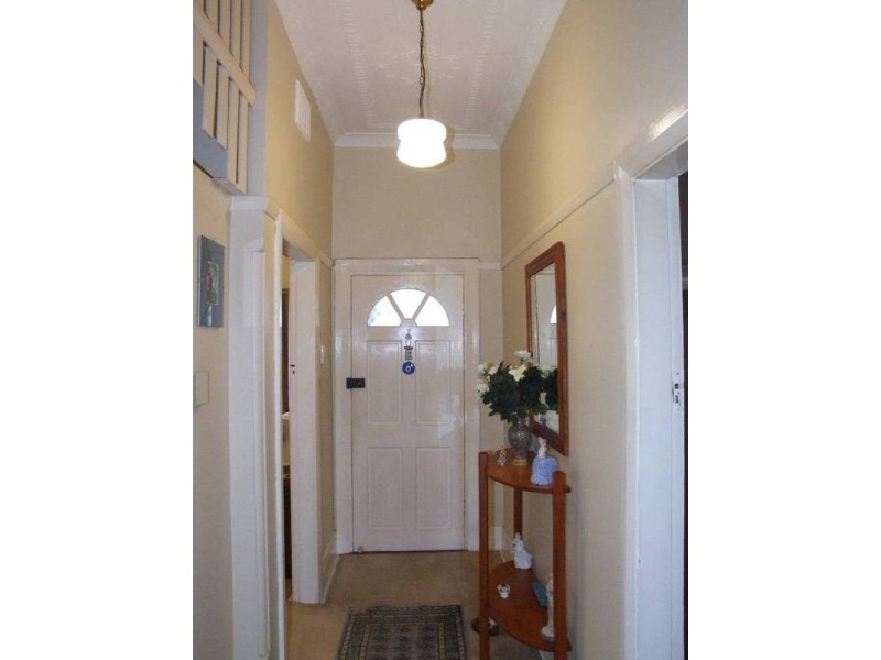 9 Hall Street, Belmore NSW 2192