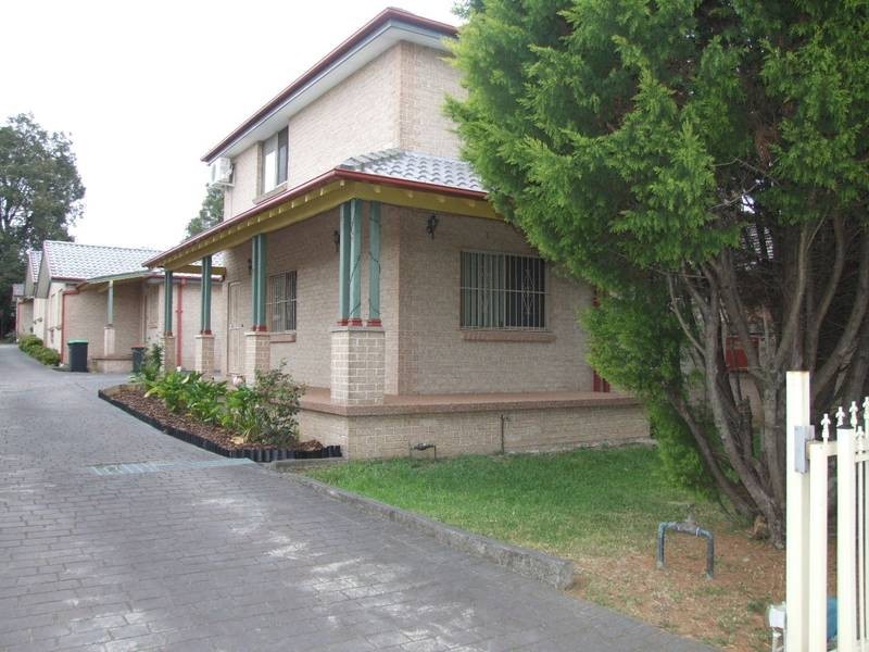 1/19 Lancaster Avenue, Punchbowl NSW 2196