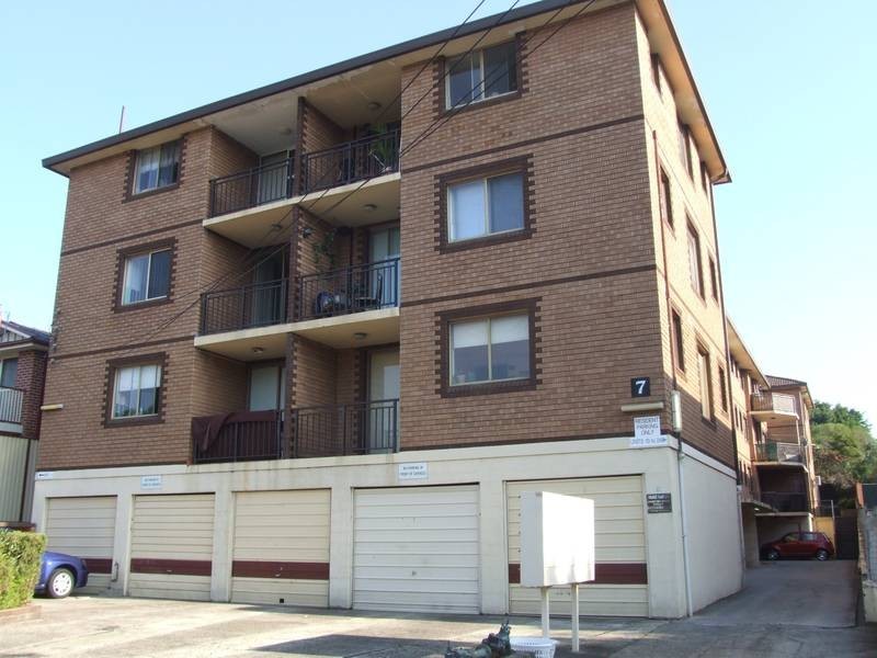 8/7 Myers Street, Roselands NSW 2196