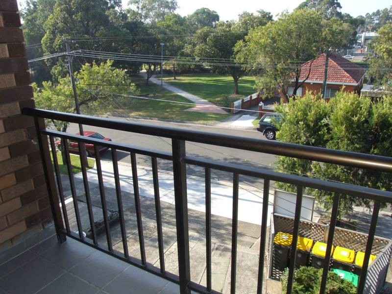 8/7 Myers Street, Roselands NSW 2196