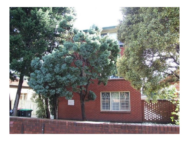 8/10 RENOWN AVENUE, Wiley Park NSW 2195