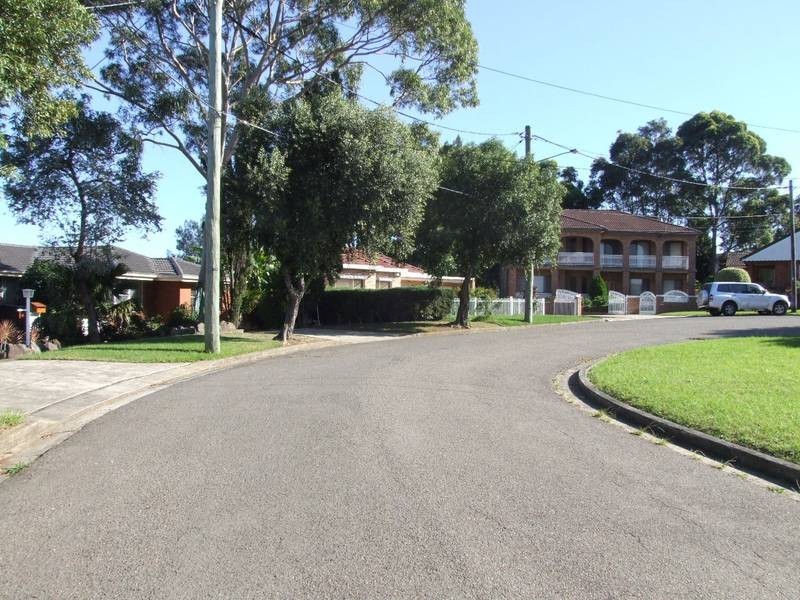 4 Boxley Crescent, Bankstown NSW 2200