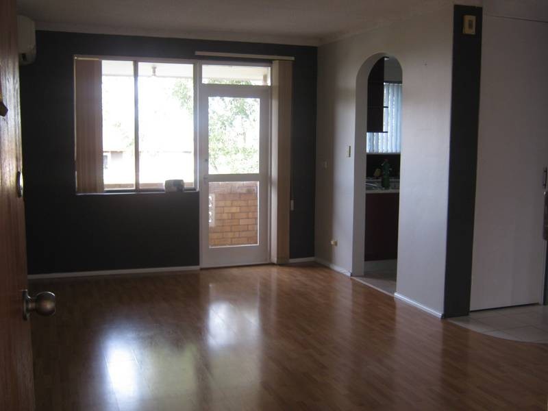 8/25 PHILLIP, Roselands NSW 2196