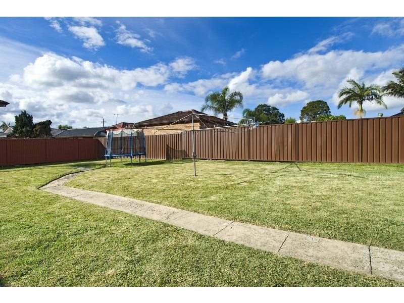 17 Northcote Road, Greenacre NSW 2190