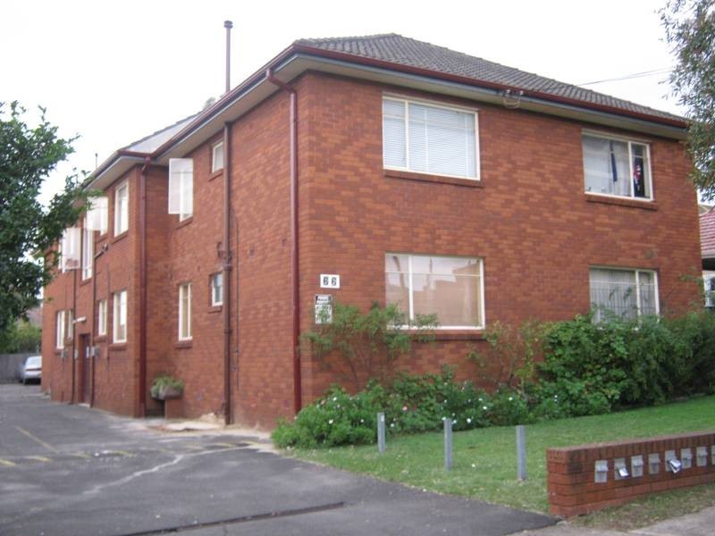 2/66 Chapel Street, Belmore NSW 2192