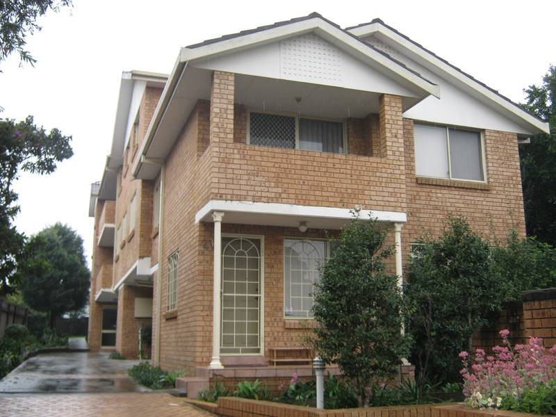 2/23 SHADFORTH ST, Wiley Park NSW 2195